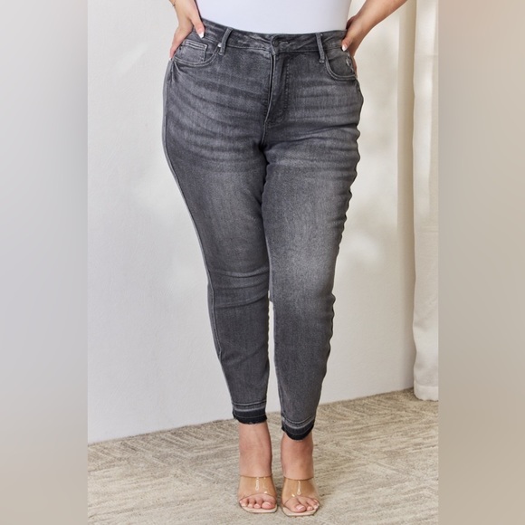 NEW Judy Blue PLUS + REG Size High Waisted Tummy Control Release Hem Skinny Jean - Picture 3 of 15